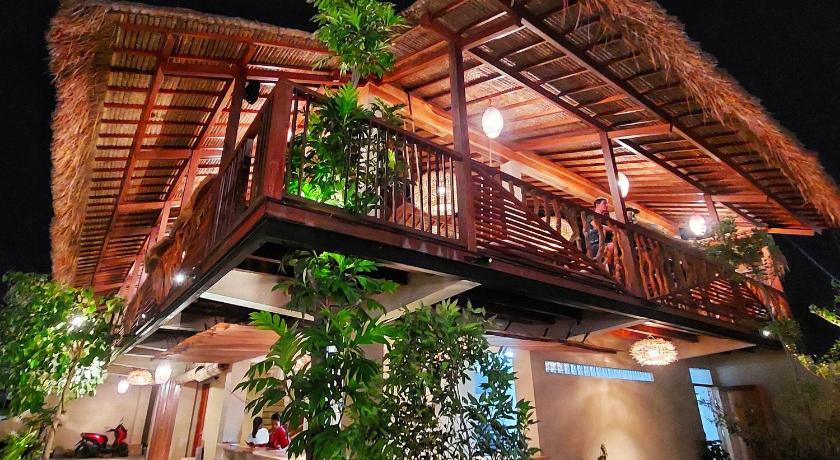 The Livingroom Hostel photo