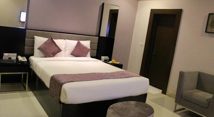 Image of Executive Double or Twin Room 3