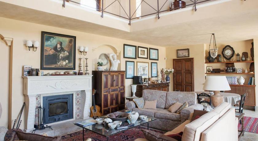 Casale Alma photo