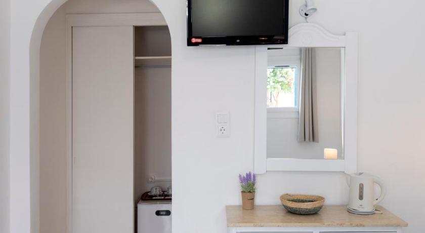 รูปของEconomy Double Room (Outdoors-Basement) 8