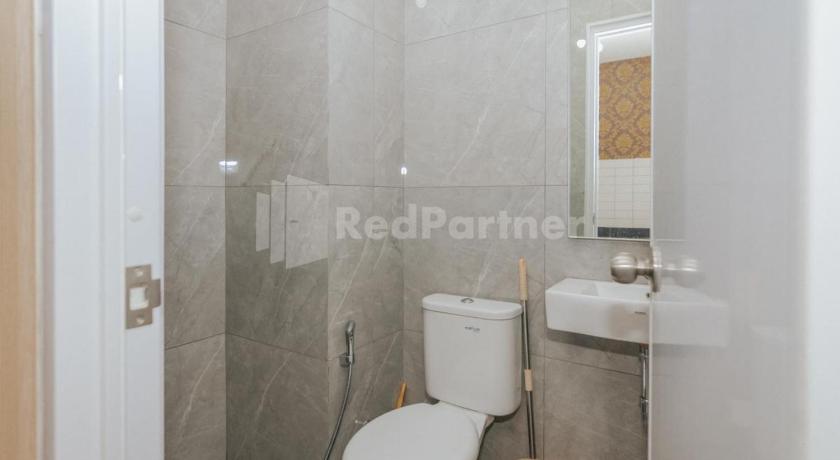 RedLiving Apartemen Sayana  Family Group Property Tower Cha photo
