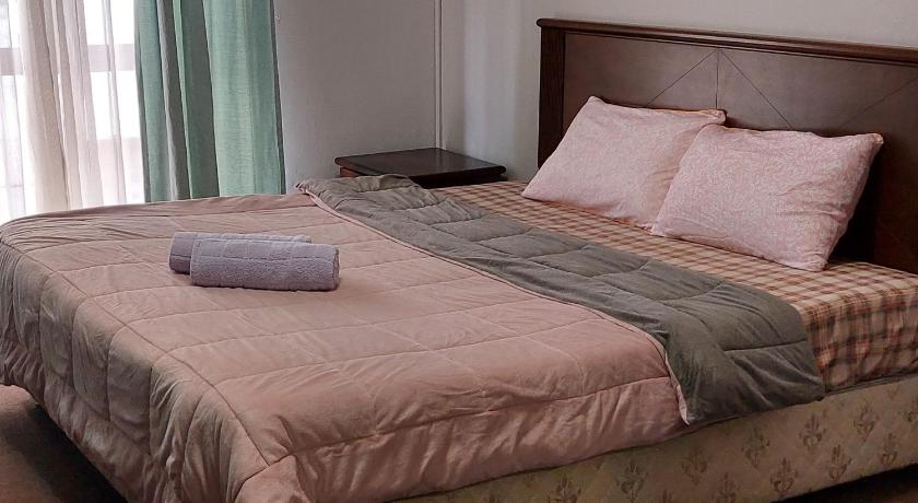 Marina Court Stay In Borneo 01 photo