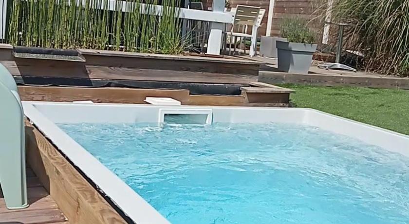 La cabane et sa cascade — Hotel in Cap Ferret