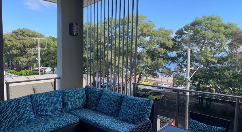 Keith's on Pumicestone, 1 of the 4 most popular units on Bribie photo