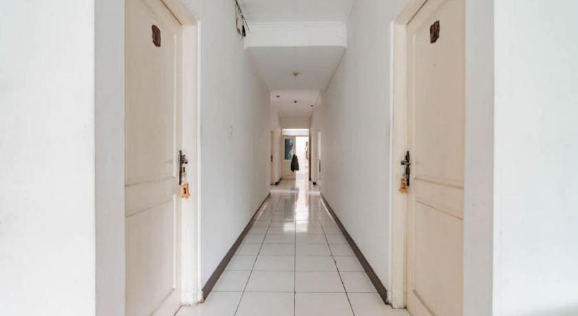 Pall Inn Puncak Mitra RedDoorz - image 8