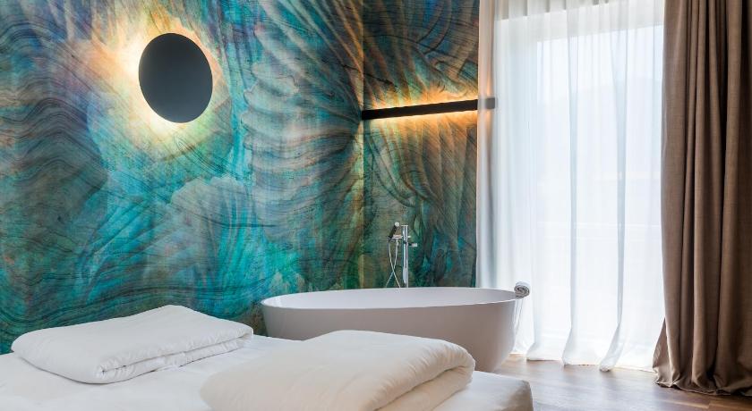 Hotel Baia Azzurra — Hotel in Riva Del Garda