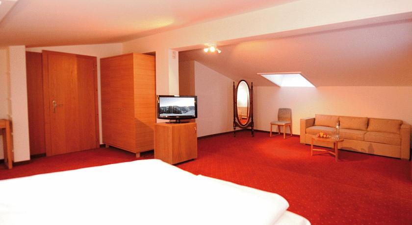 Image of Suite with Balcony 1