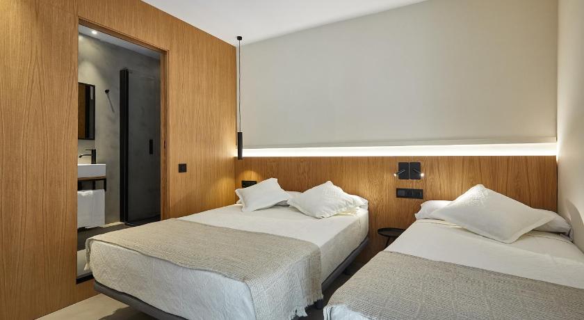 Ella Hostel Ramblas — Hotel in Barcelona