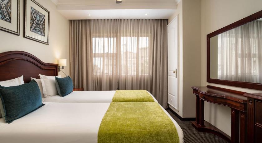 Premier Hotel Regent photo