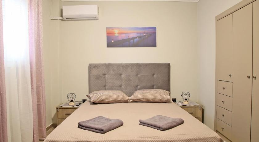 Comfortable apartment near Athens Airport!! — Hotel in Athens
