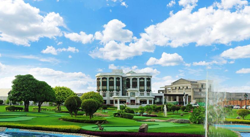 Bahria Grand Hotel &amp; Resort — Hotel in Lahore