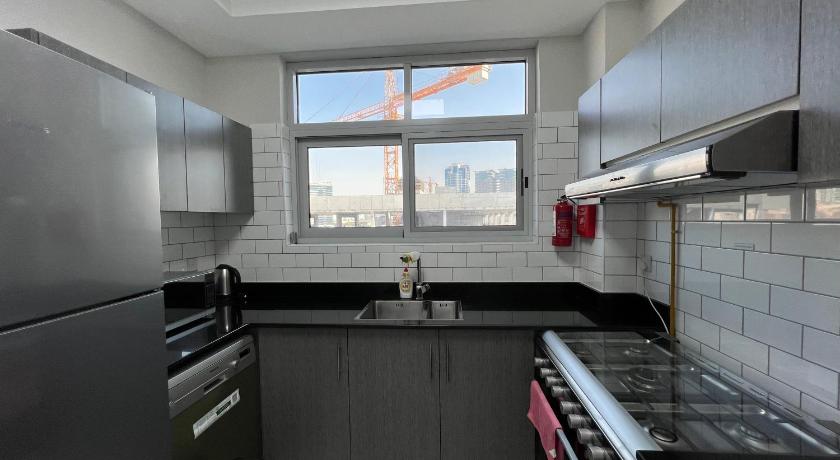 Penrose Place Dubai JVC - image 11