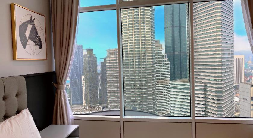 Sky suites photo