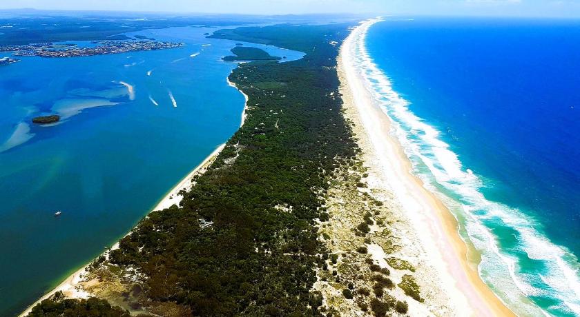 Coomera Houseboats photo