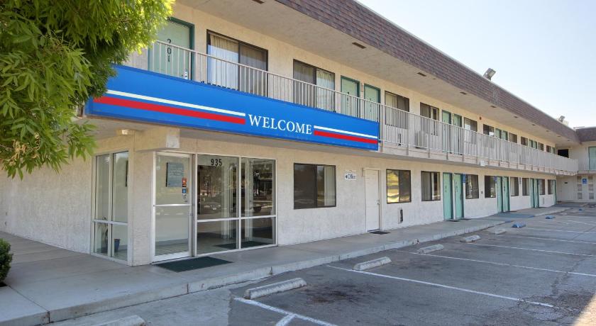 Motel 6-Porterville, CA