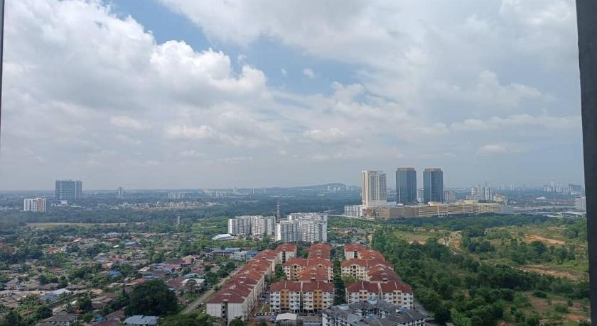 One Tebrau,  Scenery Suite by HomestayJB photo