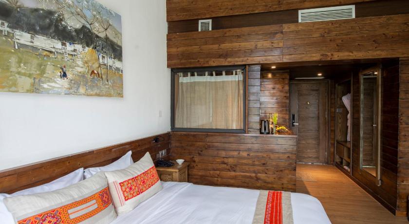 Image of Deluxe Valley View Room 9
