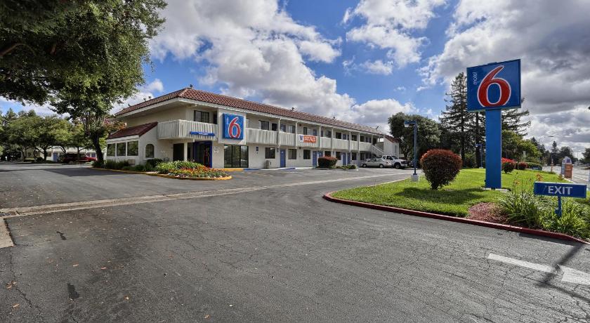 Motel 6-Petaluma, CA