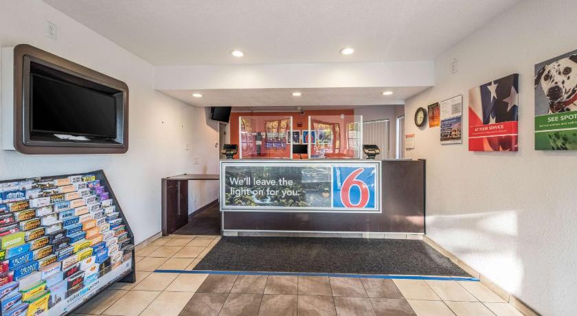 Motel 6-Fairfield, CA - North photo