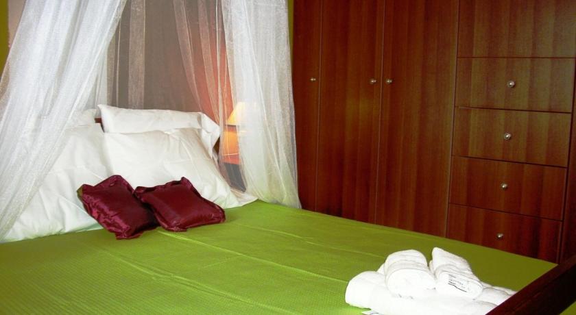 Image of Apartment with Sea View 11