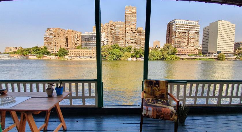 Houseboat65 - Historic home on the Nile - Central Cairo photo