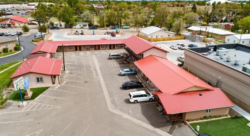 Valley Motel - image 7