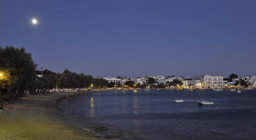 George's beach studios Aliki Paros photo