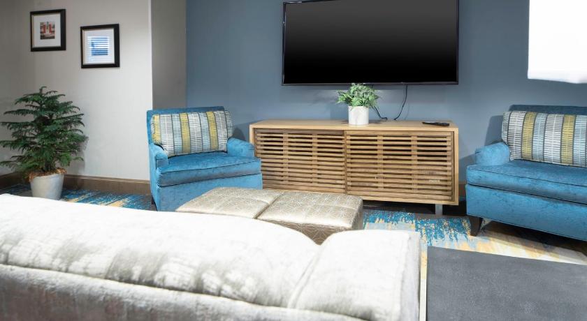 Staybridge Suites Summerville photo