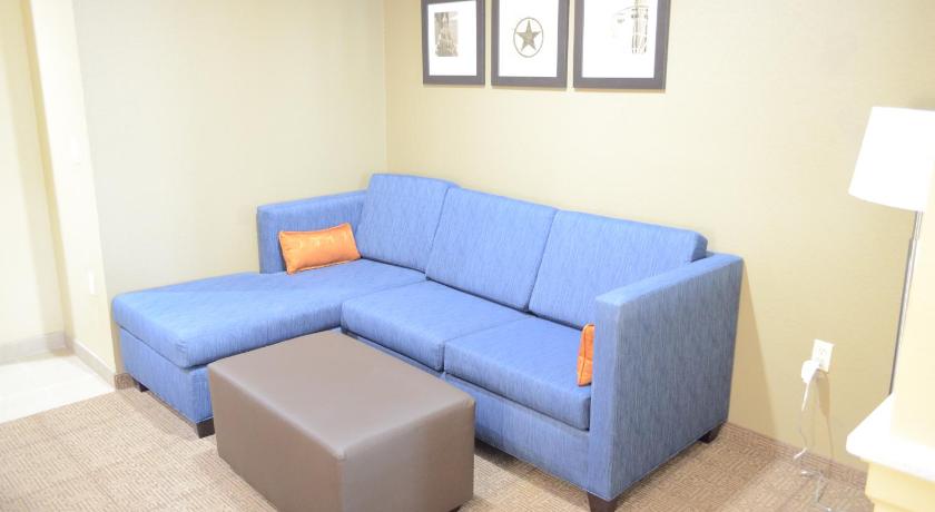 Image of 1 King Bed, Suite, Nonsmoking, Accessible 11