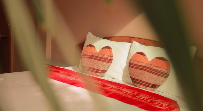 Image of Standard Garden View Double Bed 13