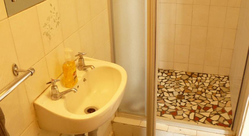 Antique Silk Self Catering Unit photo