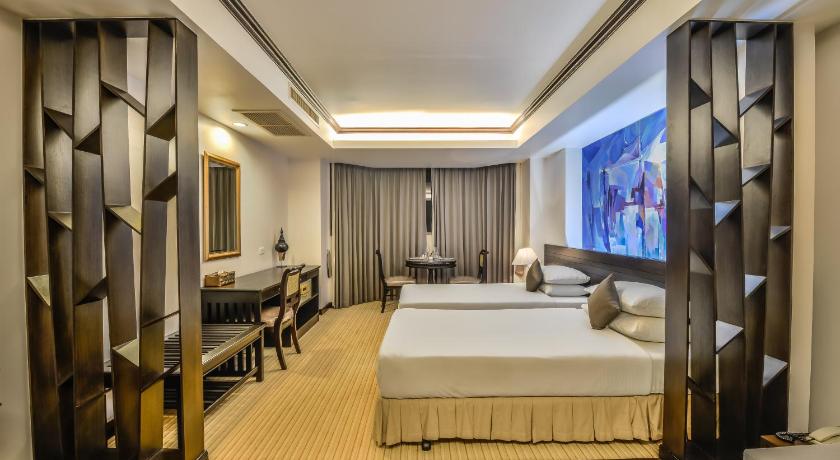 방콕 더 그랜드 사톤 호텔 (The Grand Sathorn Hotel) 4성급 호텔 수영장