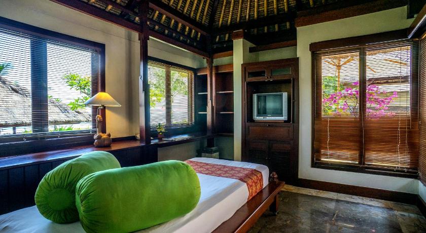 Image of Sani One-Bedroom Villa with Private Pool and Bathtub 7