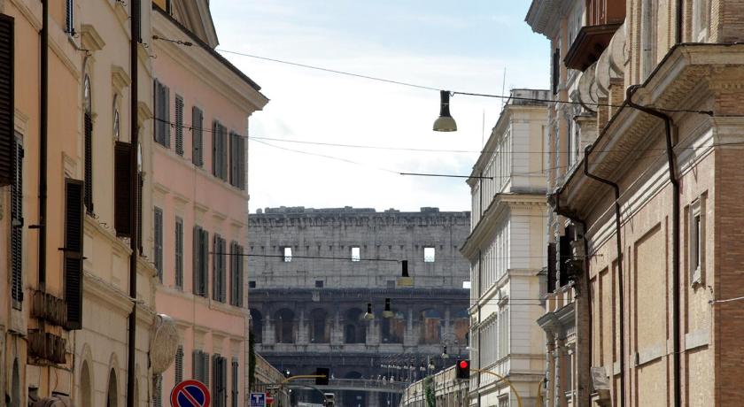 ローマ HQH Colosseo - Daplace Collection 3つ星 ホテル レストラン