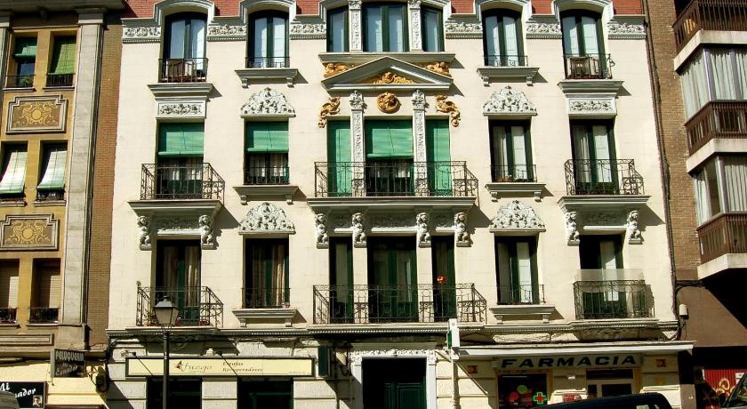 Apartamentos Dali Madrid photo