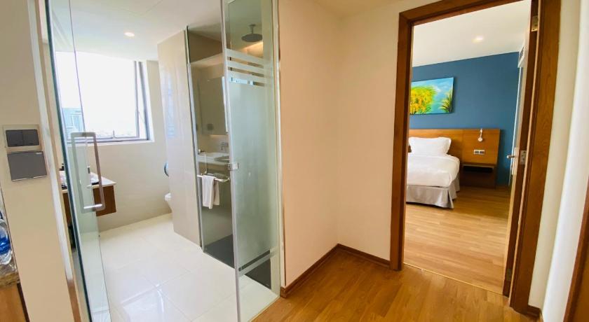 Image of Deluxe Suite Family 6