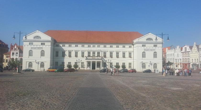 Pension Am Wassertor photo