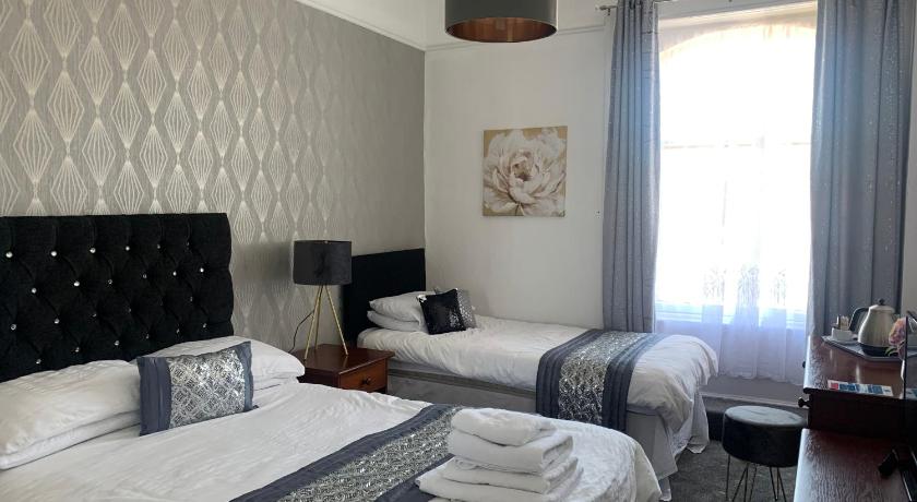 The Gordon Arms Hotel photo