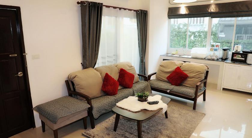 close Maya nimman 5bedroom villa photo