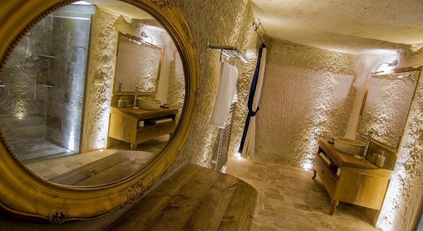 Immagine di Suite Grotta Luna di Miele (Honeymoon Cave Suite) 4