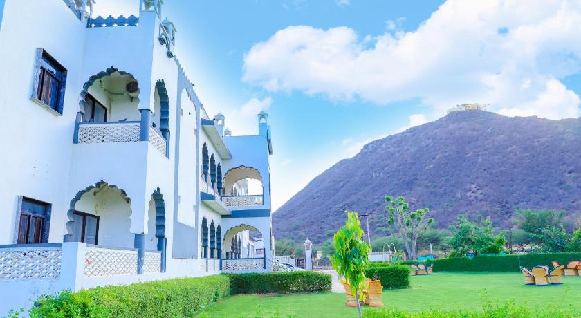 Siddarth Resort - Mountain View with Pool – Pushkar, GA