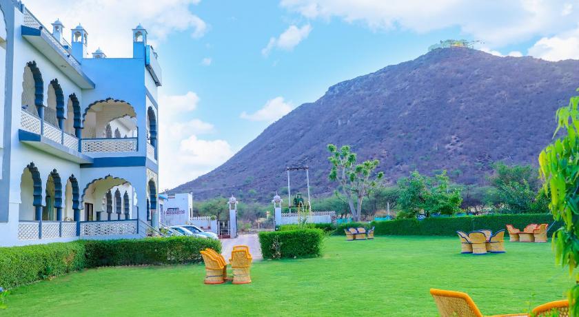 Siddarth Resort - Mountain View with Pool – Pushkar, GA