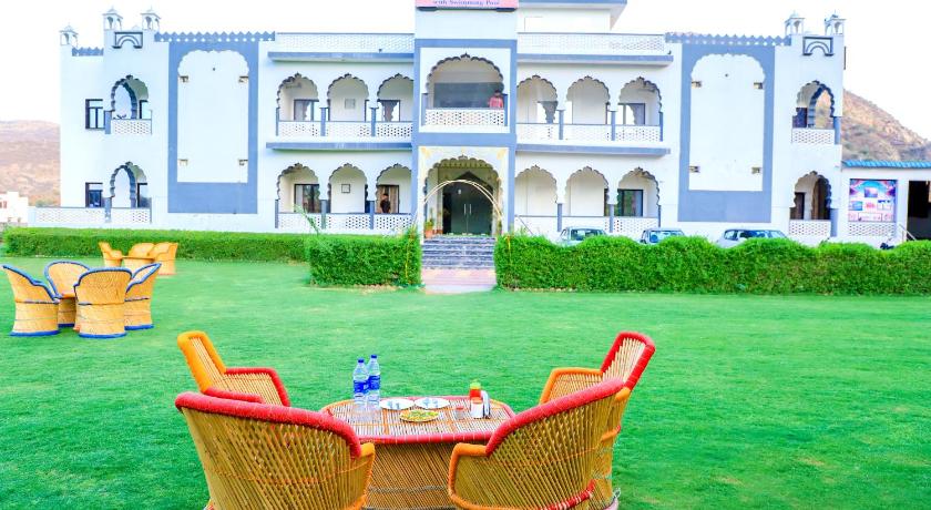 Siddarth Resort - Mountain View with Pool – Pushkar, GA