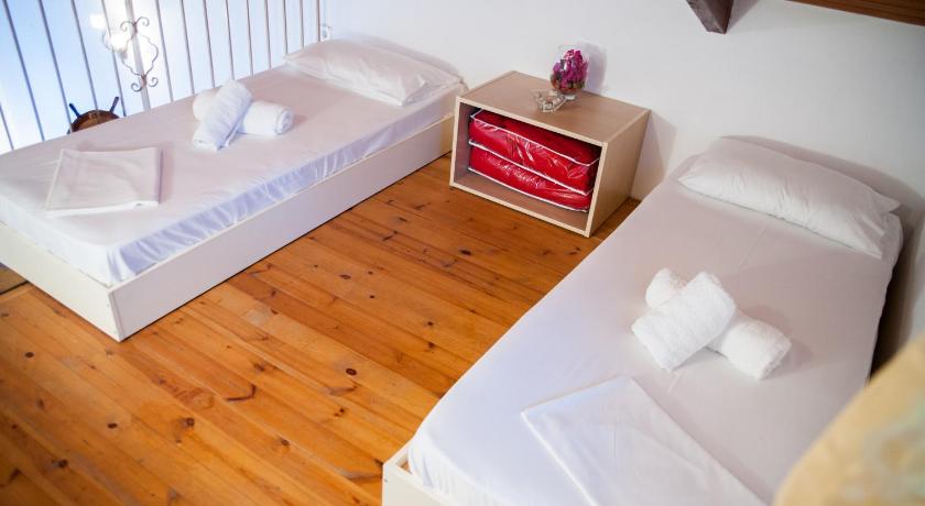 Image of Split Level Sea View (2 Adults) - 1st Floor 8