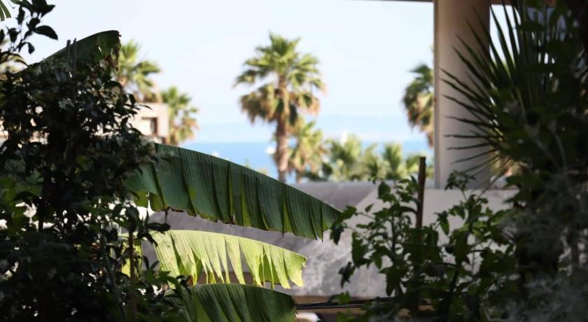 Hotel Ceka — Hotel in Durres