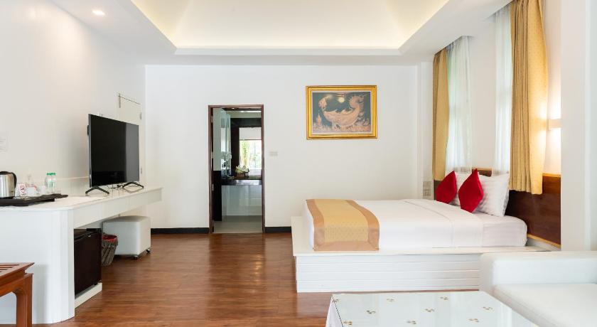 Image of Suite Room 12