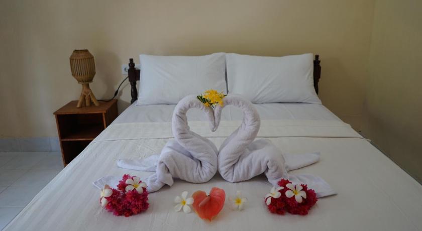 Gili Mesari Cottages & Homestay photo