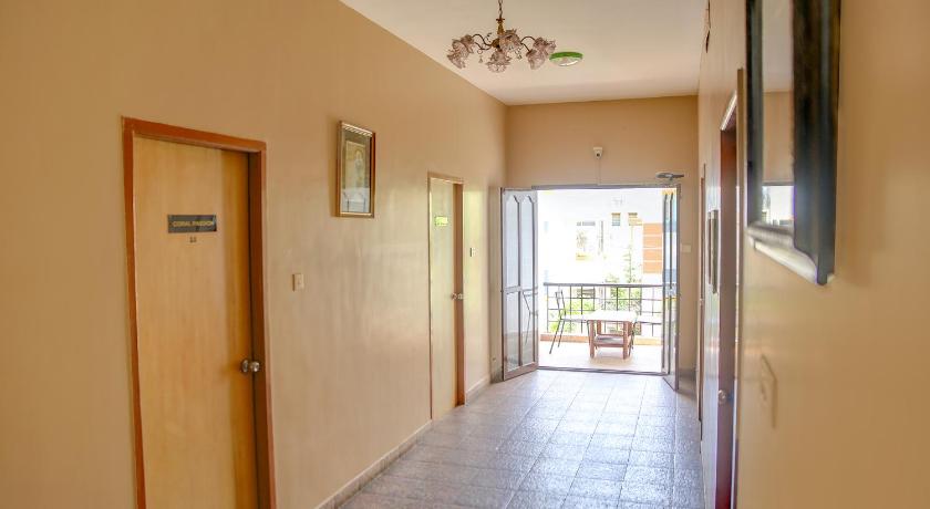 FabHotel Hibiscus Stays photo