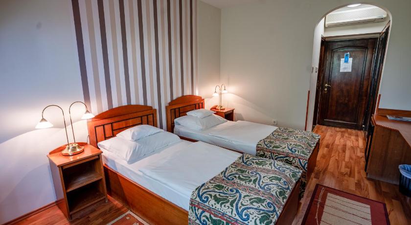 Image of Standard Twin Room 1
