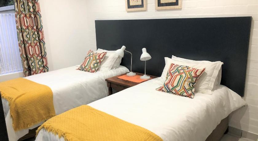 Baylight Accommodation 3 Selfcatering 1 bedroom apartment sleeps 4 photo
